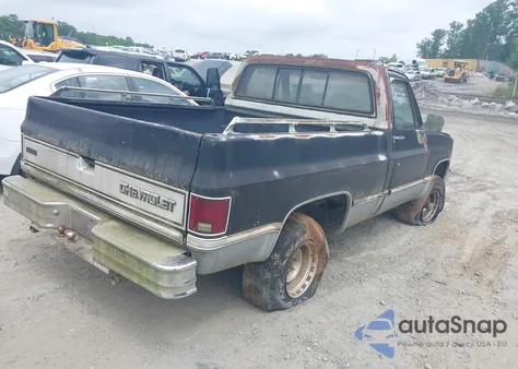1984 Chevrolet K10 из США, поврежденный, VIN 1GCEK14H5EF322885